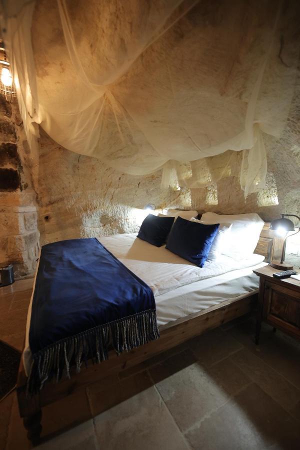 Uerguep Cave Suites Bagian luar foto