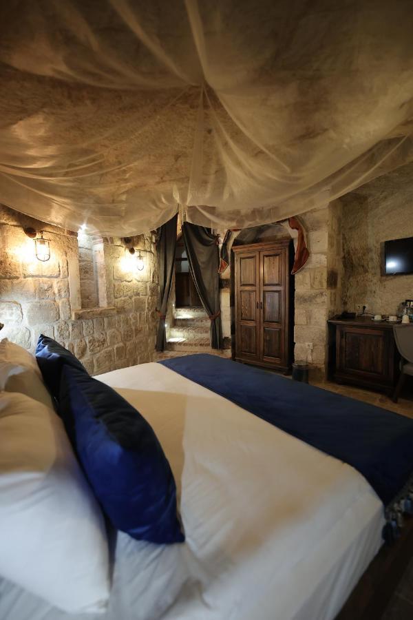 Uerguep Cave Suites Bagian luar foto