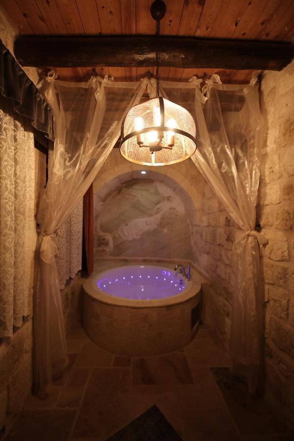 Uerguep Cave Suites Bagian luar foto