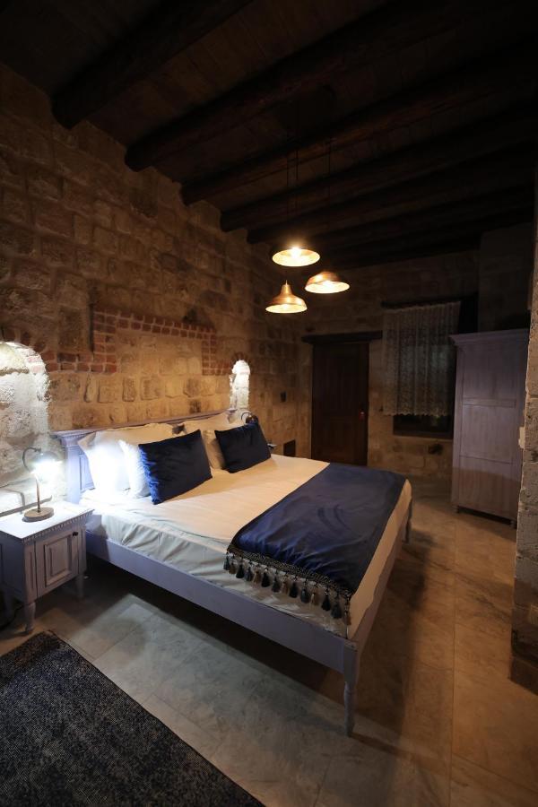 Uerguep Cave Suites Bagian luar foto