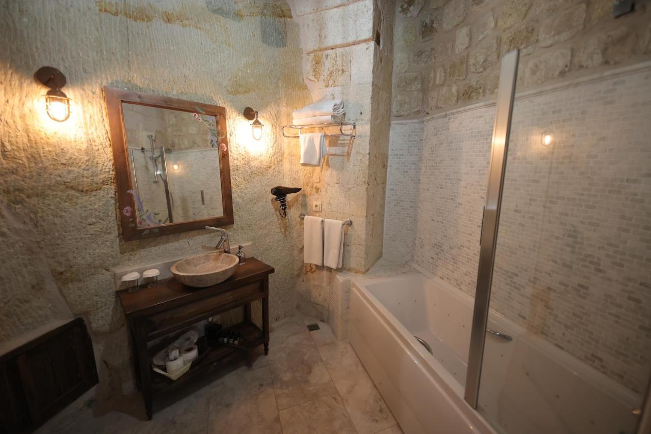 Uerguep Cave Suites Bagian luar foto