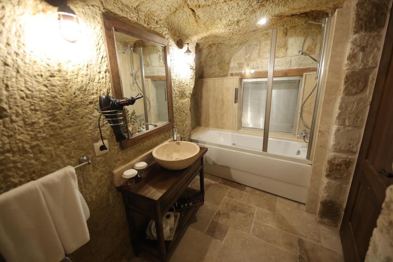 Uerguep Cave Suites Bagian luar foto