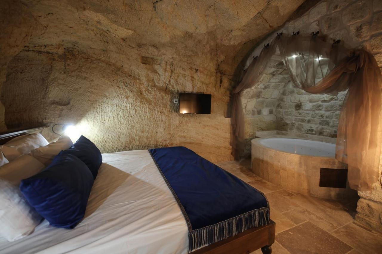 Uerguep Cave Suites Bagian luar foto