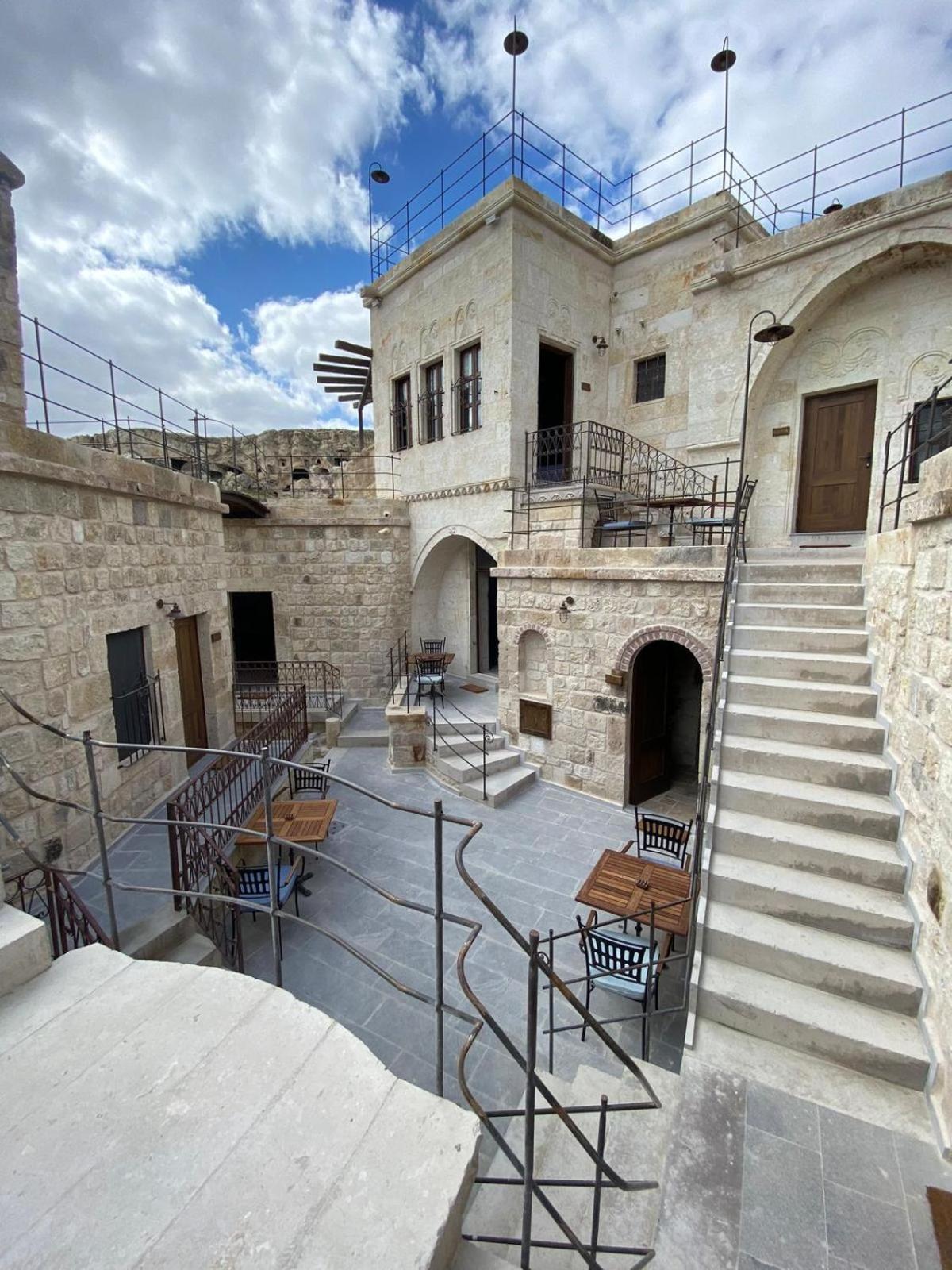 Uerguep Cave Suites Bagian luar foto