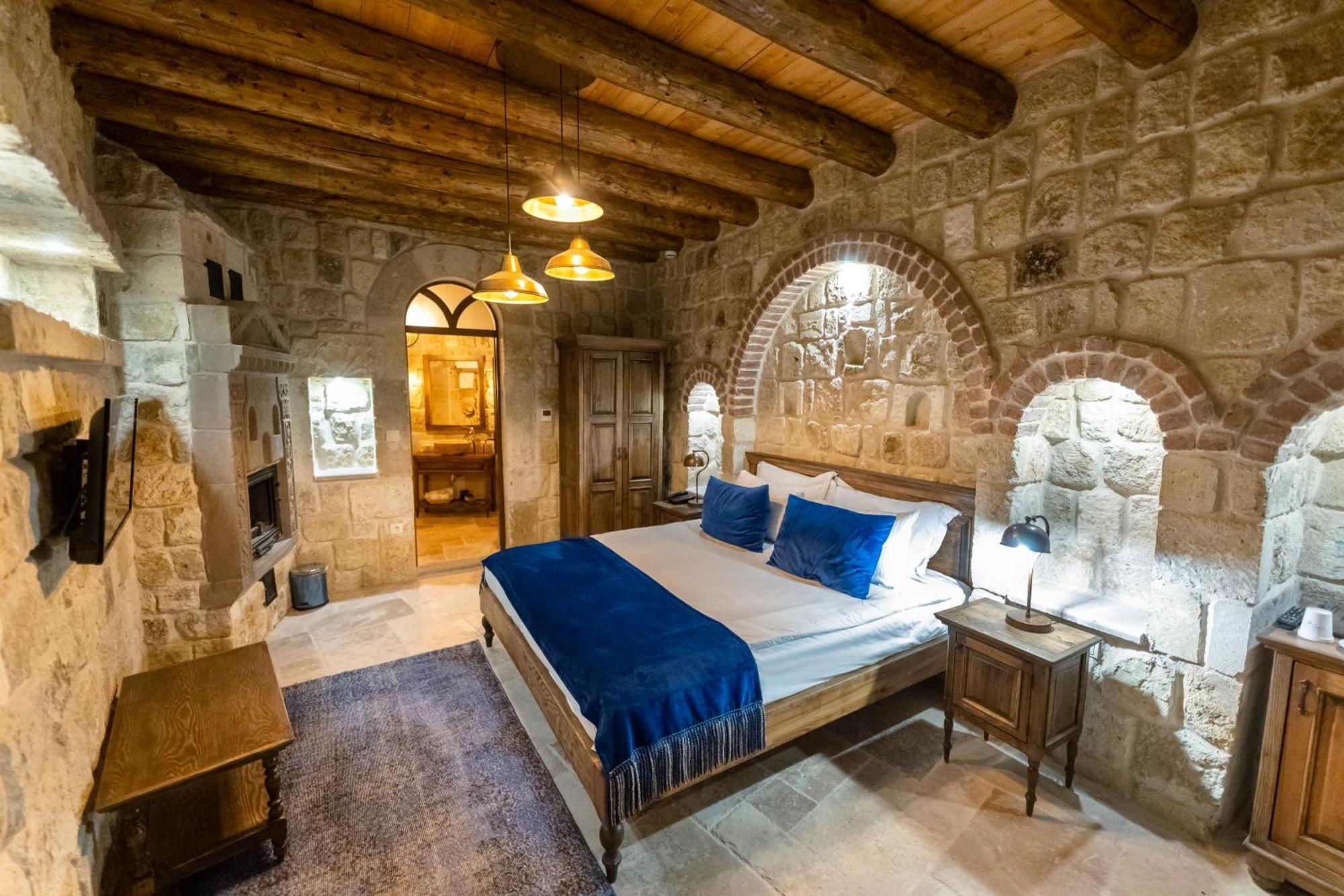 Uerguep Cave Suites Bagian luar foto
