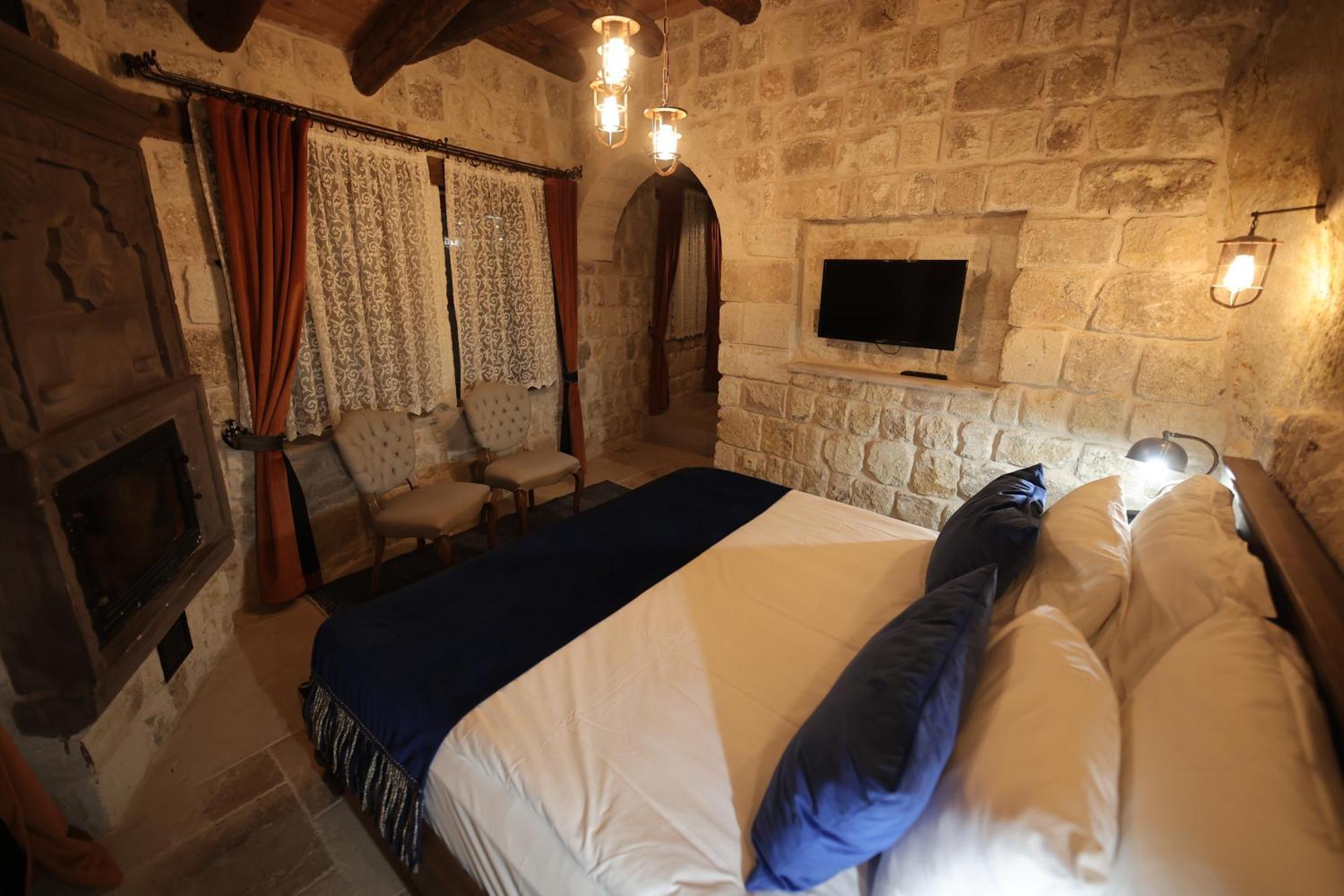 Uerguep Cave Suites Bagian luar foto